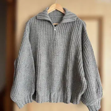 Lian 그레이 하프 지퍼 니트 스웨터