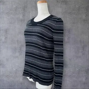 새상품급 이에나 울100% 3x3 리브 U넥 풀오버