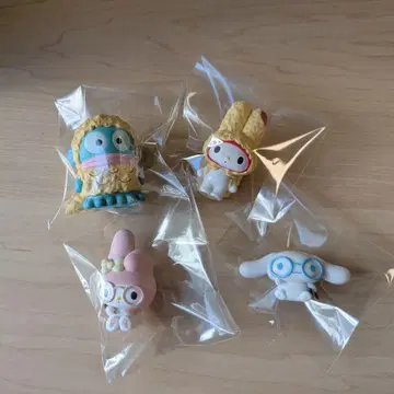 마이멜로디 시나모롤 등 피규어 4개 세트