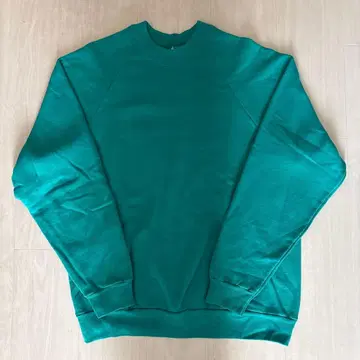 SCREEN STARS 래글런 맨투맨