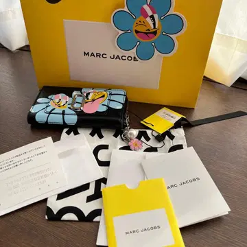 마크 제이콥스 꽃무늬 접이식 지갑