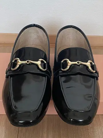 CORSO ROMA9 / 코르소 로마 노베 유리 가죽 비트 로퍼 38