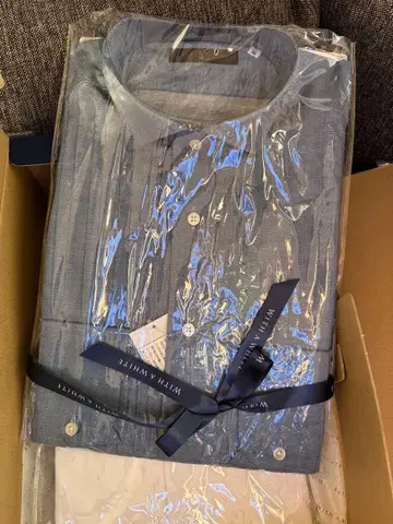 [ 미사용 새상품 ] 아르이즈 웨딩 WITH A WHITE 셔츠 긴팔