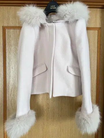 [ 새상품급 ] 미슈마슈 퍼 숏코트