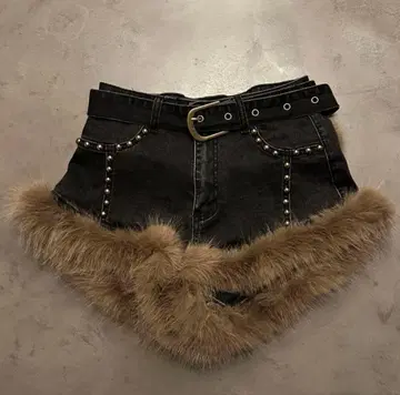 그런지 스터드 퍼 숏팬츠