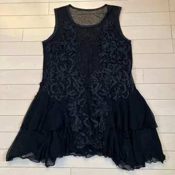 12. 11 슬리브리스 튜닉 비침 블랙 사이즈 표기 없음