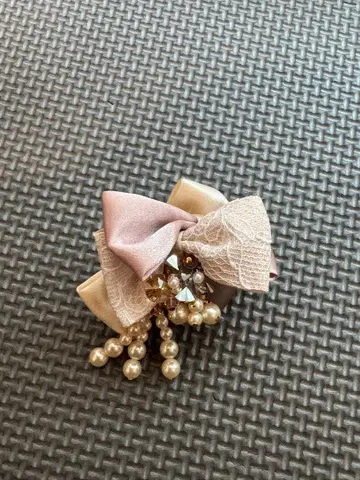 COMPLEX BIZ 리본 & 펄 헤어 클립 M