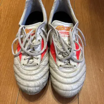 Mizuno Professional 스파이크 슈즈 화이트/레드