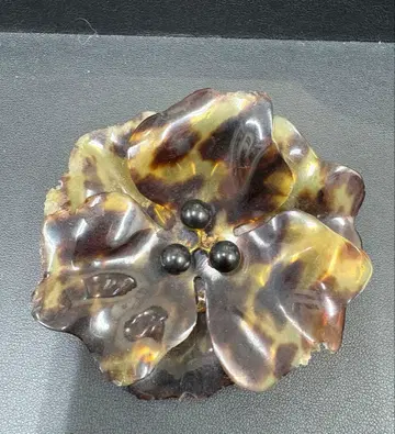 꽃 모양 브로치 약 8cm