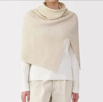 무인양품 목의 까슬거림을 줄인 메리노울 혼방 판초 새상품