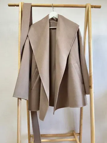 GALLARDAGALANTE 리버 숄 코트