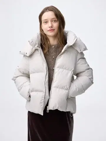 미사용 새상품 GU 웜 패디드 블루종 X L 사이즈 색상 내추럴