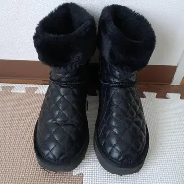 rady 블랙 퀼팅 어그 부츠