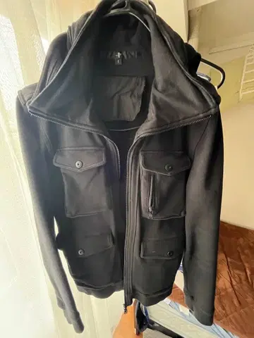 NO ID. 블랙 후드 부착 자켓 사이즈 1