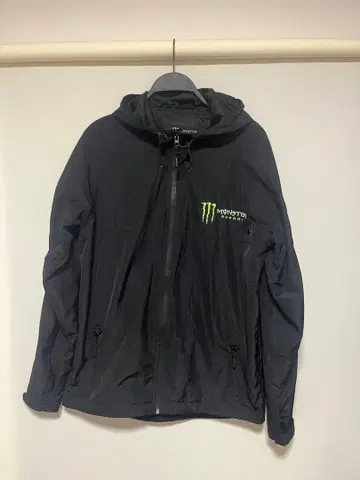 몬스터 에너지 후드 부착 나일론 자켓 사이즈 S