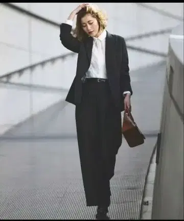 루일 에 부티크 3L 블랙 정장 세트