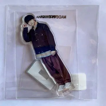 드라마 25시, 아카사카에서 아크릴 스탠드 신바라 타이스케