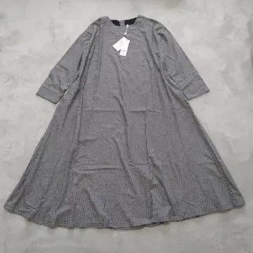 새상품 TUTIE. 깅엄 체크 플레어 롱 원피스 내추럴