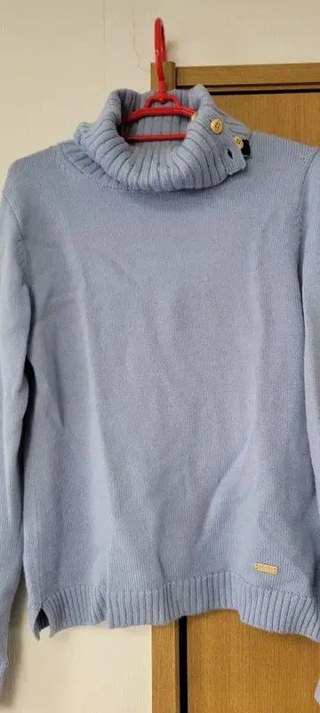 BLUE LABEL CRESTBRIDGE 터틀넥 스웨터