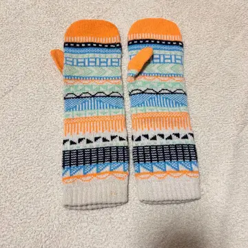 Donna Wilson 컬러풀 기하학 패턴 니트 미튼