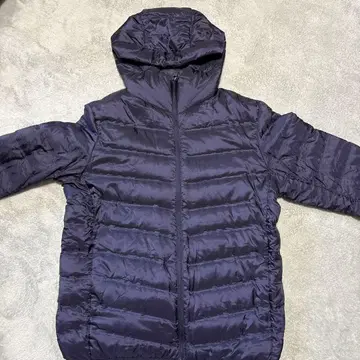 유니클로 울트라 라이트 다운 M