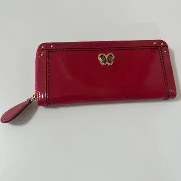 안나수이 로즈핑크 장지갑 에나멜 라운드 지퍼 소가죽 나비 브로치