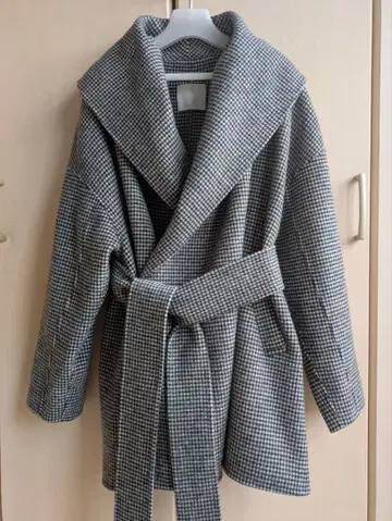 그레이 계열 체크 오버사이즈 코트