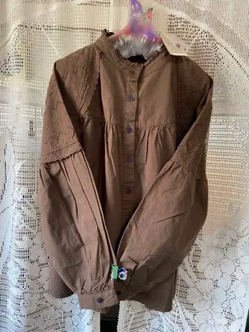 sm2 볼레로풍 자수 블라우스