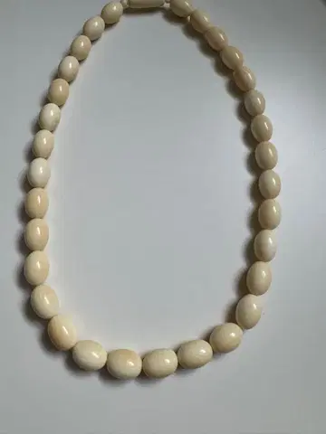 화이트 레트로 목걸이 46cm