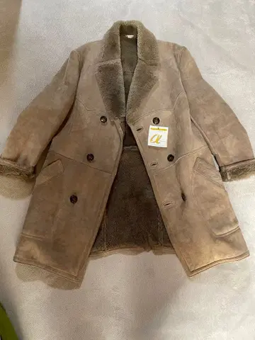 컨디션 최상 최고급 무스탕 코트 무스탕 자켓 더블 브레스트 보아 퍼