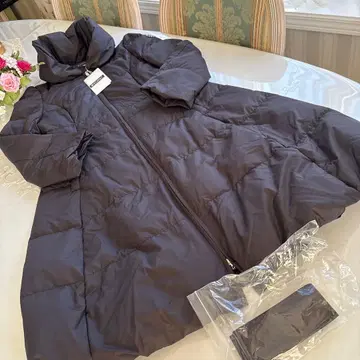 엠즈 그레이시 카탈로그 게재 색상 다른 다운 코트 블랙 38