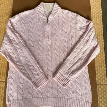 핑크 케이블 니트 하이넥 스웨터