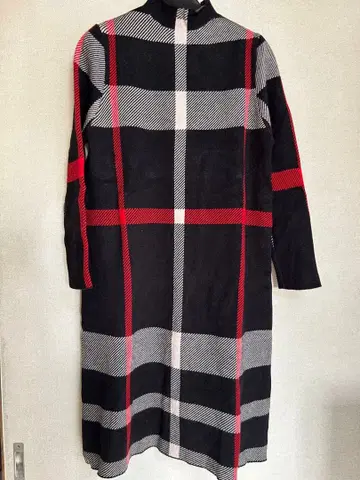 체크 무늬 롱 니트 원피스