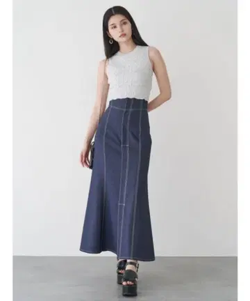 MURUA 미사용 새상품 데님 플레어 스커트 인디고