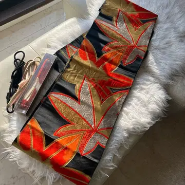 성인식 단풍 패턴 후쿠로 오비 블랙 오렌지 금 은