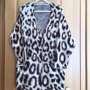 레오파드 무늬 니트 가디건