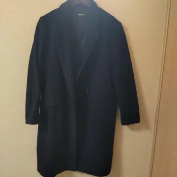 컴시즘의 체스터 코트