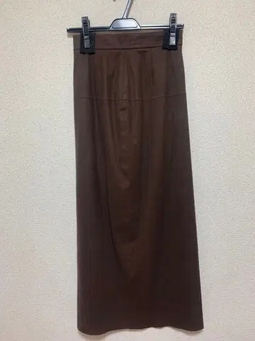 브라운 타이트 스커트 롱 스커트