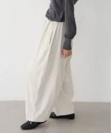 포씨 속건성 치노 코쿤 팬츠 M 아이보리