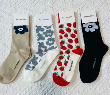 새상품 마리메꼬 양말 4켤레