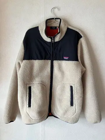 [ Kent ] 플리스 자켓 베이지/블랙 L 사이즈