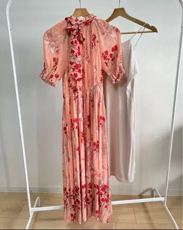 Sov. 플라워 프린트 플리츠 롱 원피스