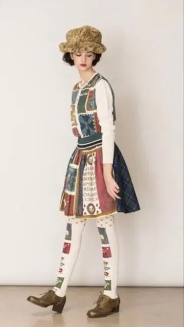 [ 초레어 ] Jane Marple Royal Flag 가디건 화이트