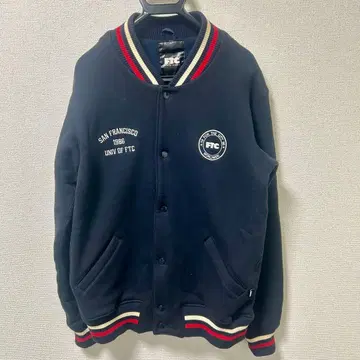 12월 한정 가격 [ FTC ] 맨투맨 바시티 자켓 S 사이즈