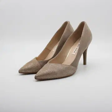 06 DIANA 다이애나 천연 가죽 절개 포인트 펌프스 (23cm)
