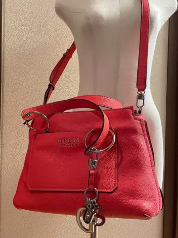 GUESS 오렌지 숄더백