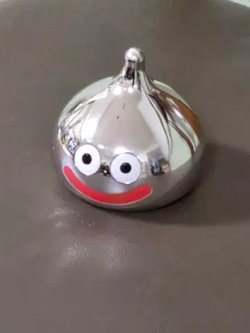 드래곤 퀘스트 메탈 슬라임 저금통 뱅크