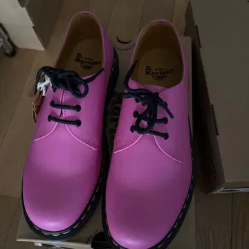 Dr. Martin 1461 핑크