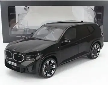 새상품 BMW XM (G09) 2023 미니 챔피언스 1/18 미니카