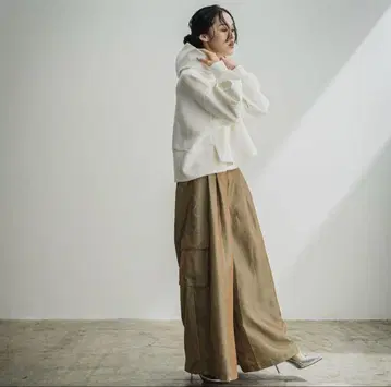 Lig.리그도트 새틴 와이드 카고 팬츠 골드